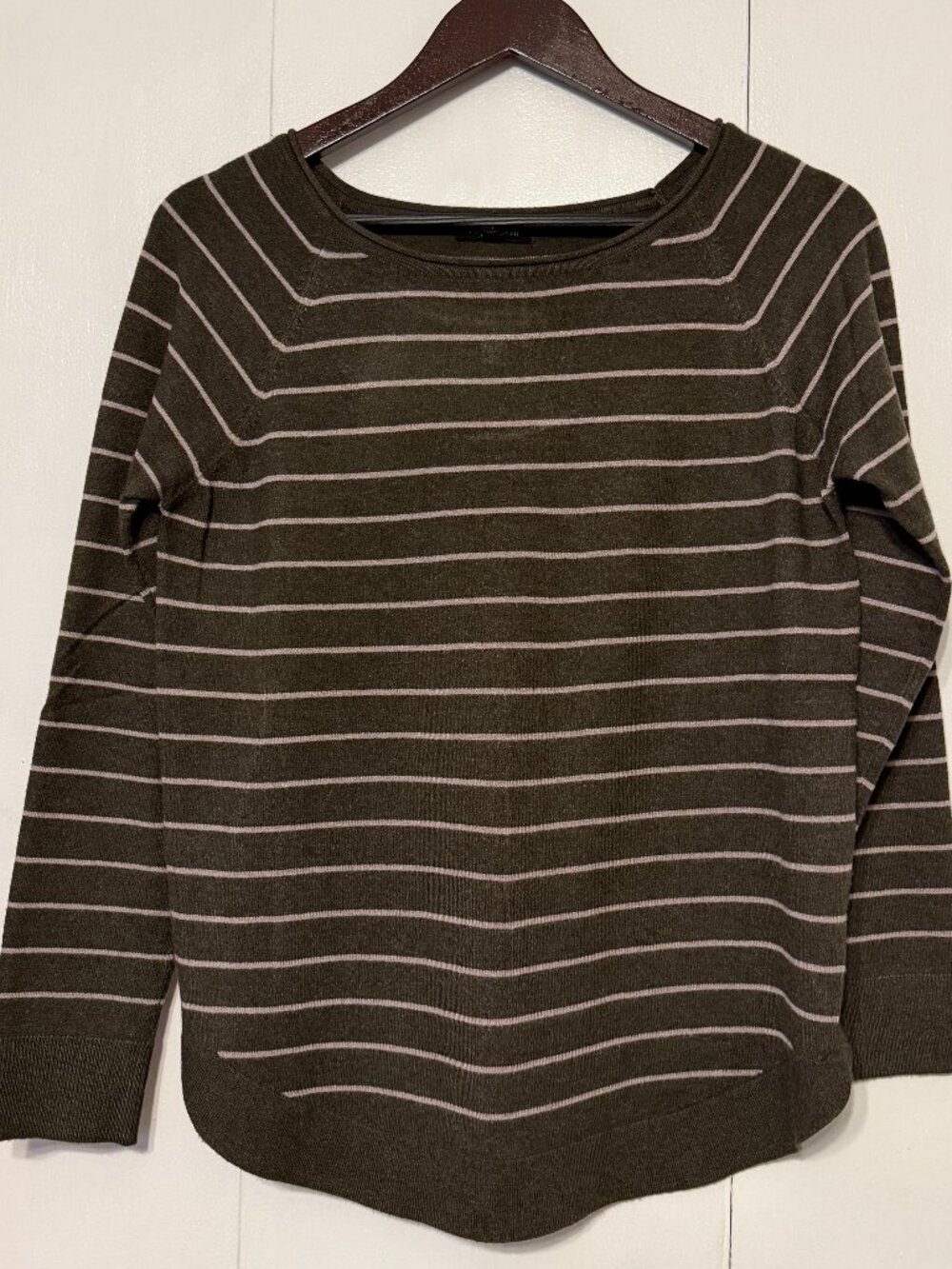 Pink Clover Striped Lightweight Sweater — Size Medium